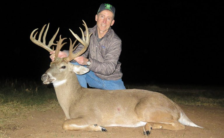 Can You Hunt Deer at Night in Texas